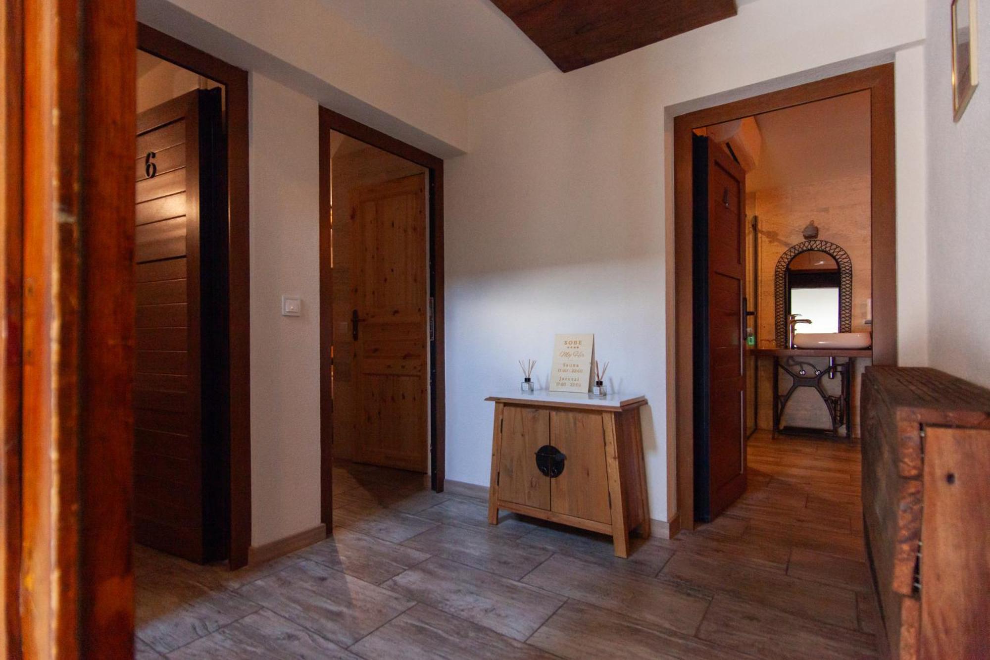 Sobe App Moj Hir Bed And Breakfast ยาสเตรบาร์สโก ภายนอก รูปภาพ