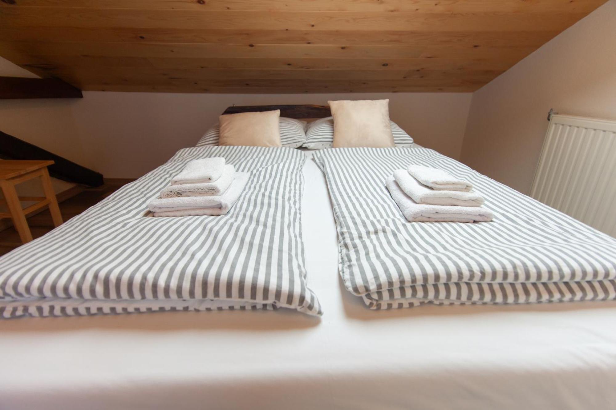 Sobe App Moj Hir Bed And Breakfast ยาสเตรบาร์สโก ภายนอก รูปภาพ